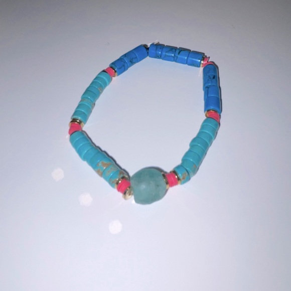 Serefina Kai Stretch Bracelet in Pink, Blue & Green - Picture 5 of 6